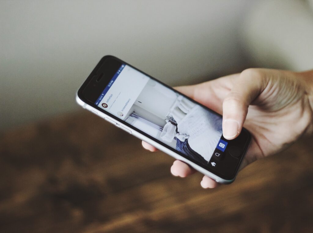 Content Marketing vs. Influencers: Who Wins the Race for Results? jaelynn castillo 58131