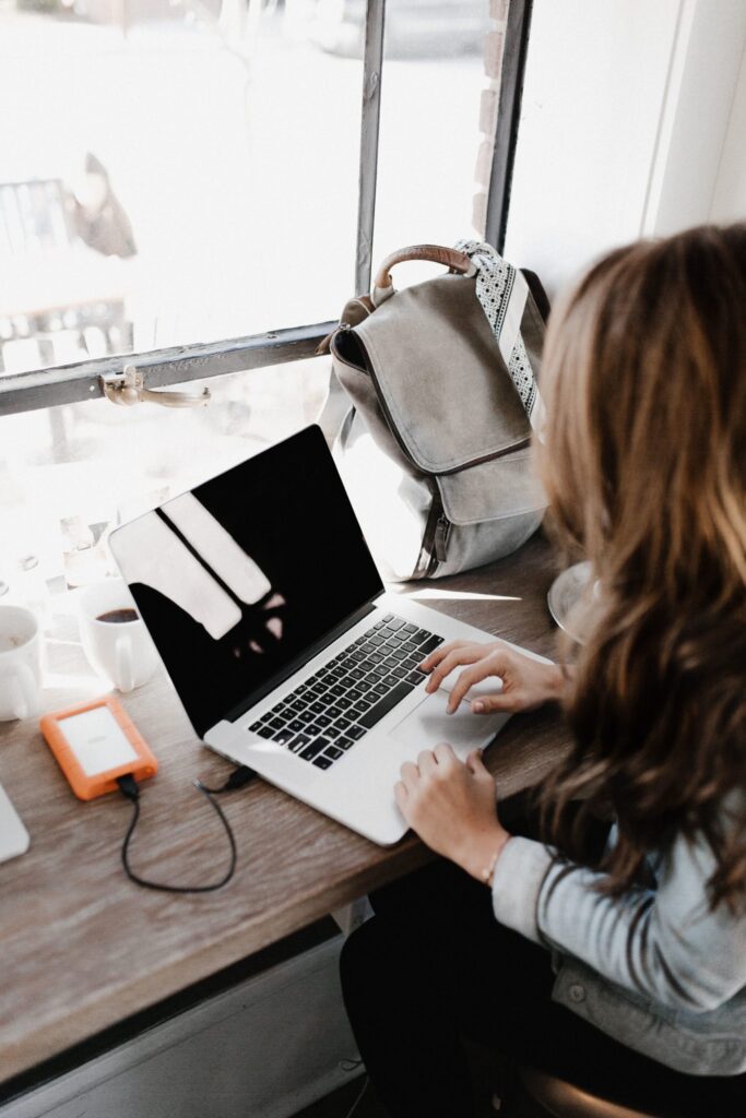 What\'s a Gig-apreneur and Why You Should Be Wary Of Them pexels andrew neel 3178818 min